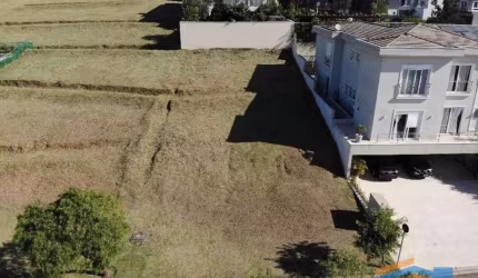 Terreno com 556 m² no Residencial Gênesis II - Alphaville.