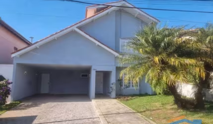Casa de Condomínio em Alphaville - Locação ou Venda.