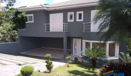 Casa em Condomínio Fechado - Santana De Parnaíba.