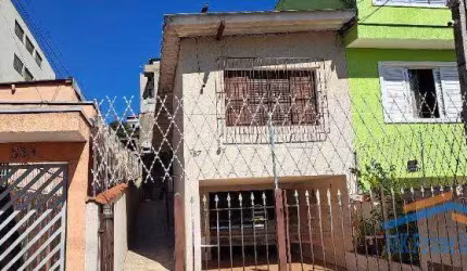 Ótima casa assobradada 02 dormitórios e vaga para 3 carros 450.000,00