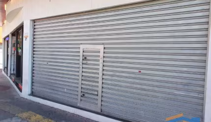 Locação de salão c/ 40m², c/ 2 WC na Primitiva Vianco no Centro de Osasco