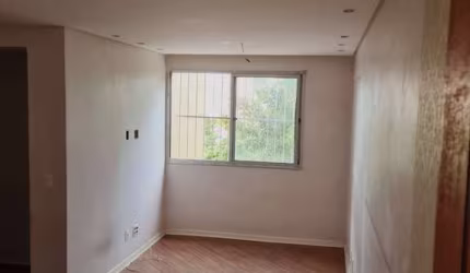 Apartamento 55m² com 2 dormitórios Cond. São Cristóvão.