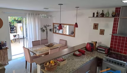 Sobrado em Condomínio com 3 Dorm./1 Suíte, 2 Vagas - km 22,5 Raposo Tavares