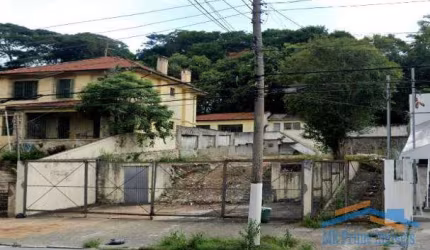 Terreno Comercial com 560 m² em Avenida Movimentada na Lapa!