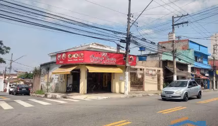 Esquina Comercial na Av: Flora com 253 m², sendo uma Casa e um Salão Com.!