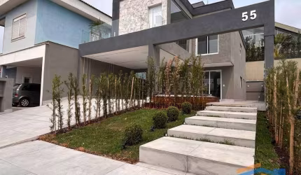 VENDE Casa de Condomínio com 220m² A.C. Com 03 Suítes - QUINTAS DO INGAÍ