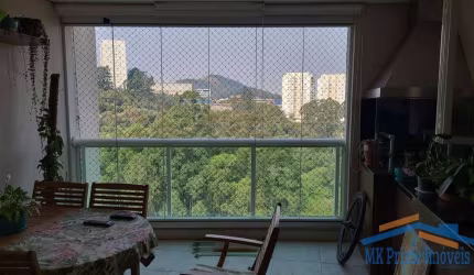 Apartamento a Venda com 122m², com 03 Quartos sendo 01 Suíte -TAMBORÉ.