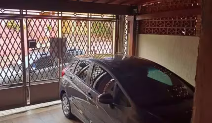 Excelente Sobrado Jardim das Flores, 3 Dormitórios, sendo 1 Suíte