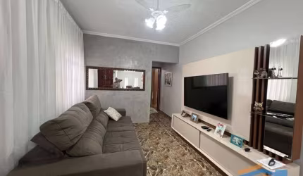 Sobrado 200m² c/ 4 Dorm 2 Suítes 1 Vaga para Venda - Jardim Marisa/SP