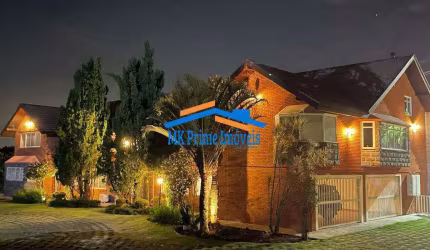 Casa em condomínio 8400m²  com 1100m² área construída em Vinhedo.