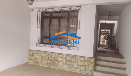 Lindo Sobrado com 3 Dormitórios, sendo 1 Suíte – Cidade das Flores.