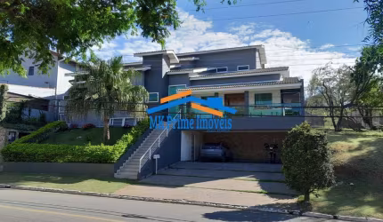 Casa em condomínio com 400m²  A.C Com  04 Quartos, 03 Suítes- TARUMÃ.