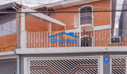 Sobrado com 195m², 3 quartos e 2 vagas - Bela Vista