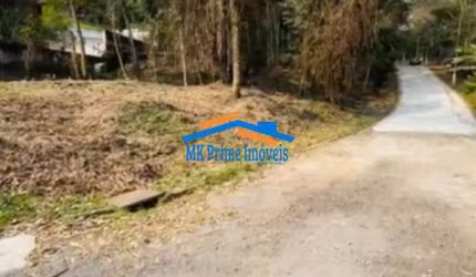 Terreno com 680 m² em Condomínio Santana De Parnaíba - Sp.