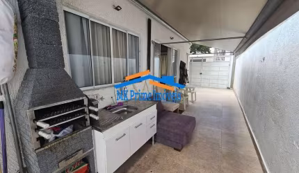 Casa Térrea com 2 Dormitórios – Recém Reformada e Pronta para Financiar.
