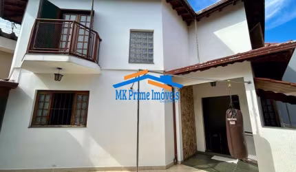 Lindo Sobrado 200m² c/ 5 Dorm e 5 Vagas para Venda - Jardim Marisa/SP
