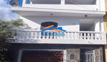 Sobrado c/ 252m², 3 Quartos(1 Suíte), 2 vagas coberta no Jd. Abril - Osasco