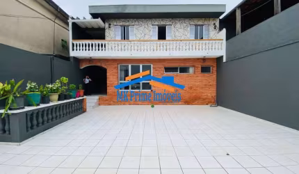 Casa Assobrada 338m² c/ 08 Dorm e 3 Vagas para Venda - Jardim São Jorge/SP