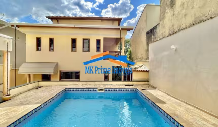 Cond São Paulo II - Sobrado 3 dorms/1ste. Piscina, churrasqueira, lareira!