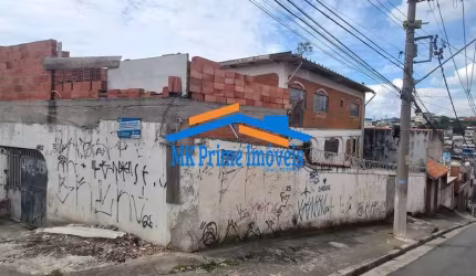 Terreno com Casa 170m², Material de Construção Incluso.