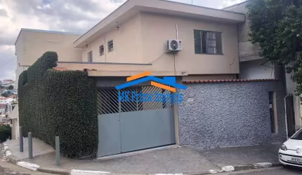 Sobrado em Ótima Localização