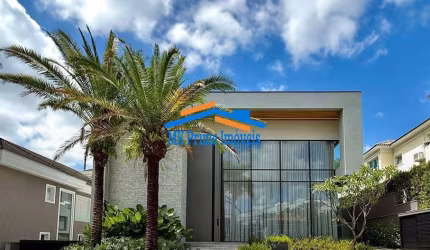 Casa em condo condomínio  com 6 suítes no Tamboré 2