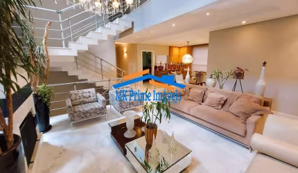 Casa em Condomínio 490m² com 4 Suítes no Res. 18 do Forte.