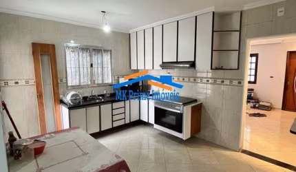 Sobrado à Venda 181m², na Vila Yolanda em Osasco/SP