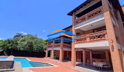 VENDE/ ALUGA Casa em Condomínio com 1500m²- FAZENDINHA-CARAPICUIBA