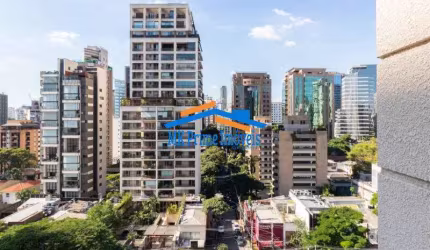 Luxuoso Apartamento 390m² com 2 Suítes no Itaim Bibi.