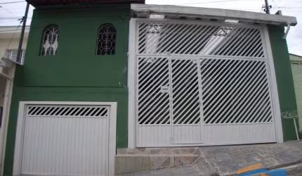 Casa com 2 Dormitórios, Quintal e 2 Vagas de Garagem - Bela Vista - Osasco.
