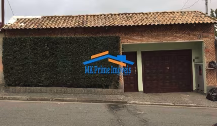 Linda Casa Térrea em Excelente Localização.