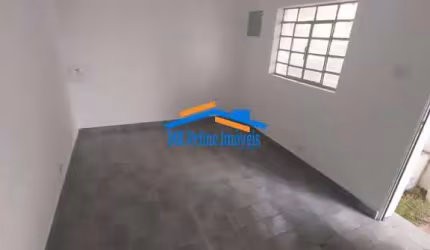 Casa com 2 Dormitórios, Suíte e 2 Vagas Cobertas – Jardim das Flores.
