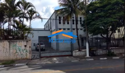 Galpão 440 mts de Área Construída mais 260 mts de escritório  16 vagas