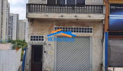 Imóvel Comercial com 2 Casas em Avenida Movimentada no Bela Vista