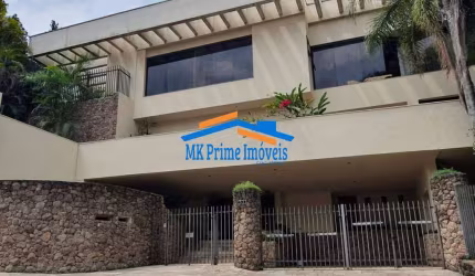Mansão no Jd. Guedala em frente ao Palácio dos Bandeirantes.