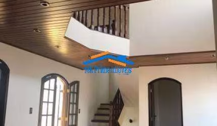 Sobrado 256m² com 4 dormitórios sendo 1 suíte em Quitaúna