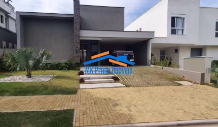 Casa Térrea com 3 Suítes e 4 vagas de garagem - Alphaville Burle Marx.