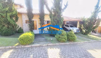 Casa em Condomínio 500m² com 3 dormitórios na Granja Viana!!