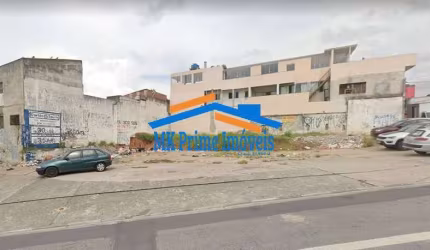 Excelente Terreno Com. 636 mts² Esquina com Ótima Localização em Avenida