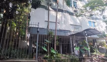 AP 2 dorm com depedência nos Altos da Santa Cecília