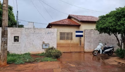 Casa Térrea na Vila São Jorge da Lagoa