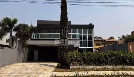 Sobrado no Condomínio Damha I