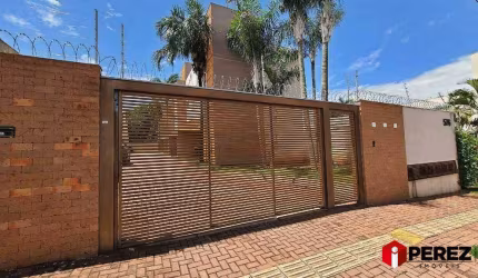 Sobrado condomínio no bairro Chácara Cachoeira
