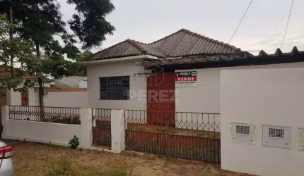 Casa térrea no bairro Vila Carvalho