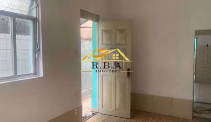 Casa com 1 quarto para alugar na Rua Tacaratu, Honório Gurgel, Rio de Janeiro, 50 m2 por R$ 800