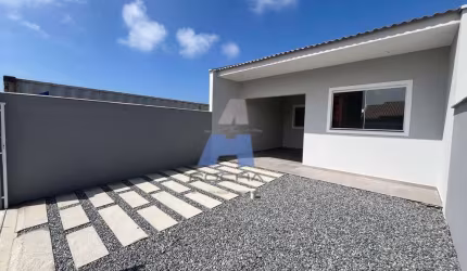 Geminado de Alto Padrão a Poucos Metros do Mar no Cidade do Capri