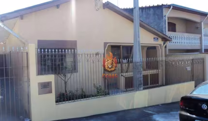 Casa com 2 dormitórios à venda, 174 m² por R$ 300.000,00 - Centro - Votorantim/SP