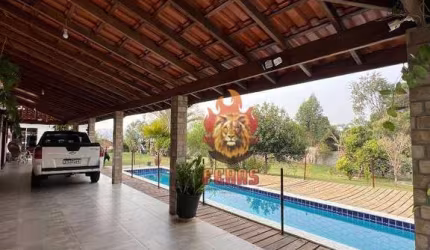 Casa com 5 dormitórios à venda, 204 m² por R$ 950.000,00 - Condomínio Village Serra - Araçoiaba da Serra/SP