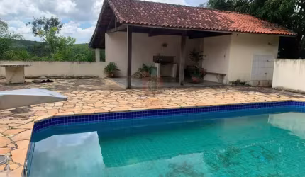 R$ 420.000   Chácara com 5 dormitórios à venda, 10800 m² por R$ 420.000,00 - Sarapui - Sarapuí/SP
